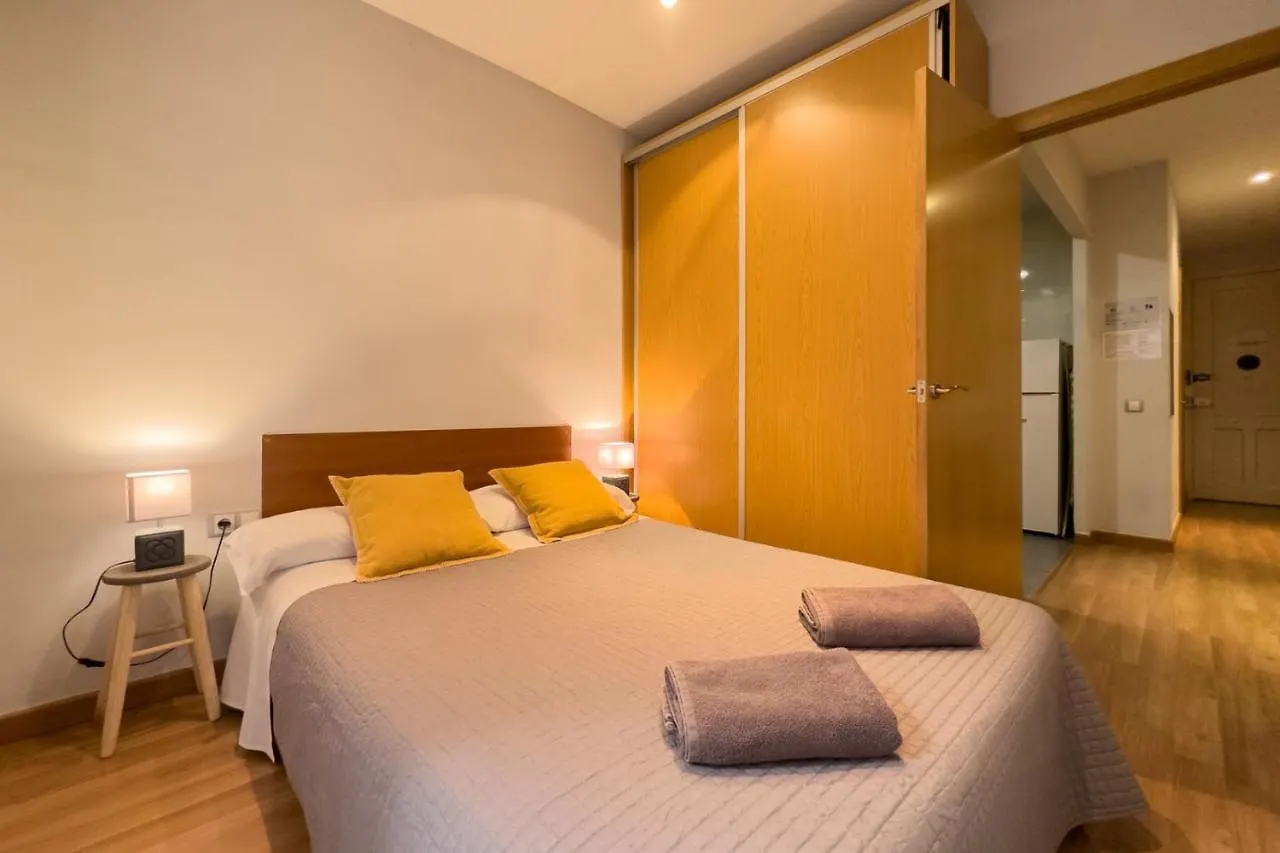 ApartEasy - Central Gracia Apartments Barcelona España